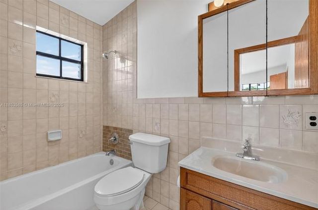 234 E 18TH Street, Hialeah, FL 33010