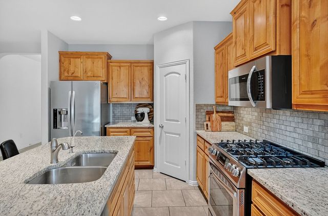 6611 Colony Rd, Midland, TX 79707