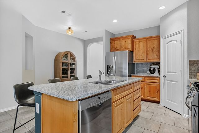 6611 Colony Rd, Midland, TX 79707