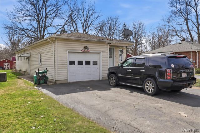 361 Rumbold Avenue, North Tonawanda, NY 14120