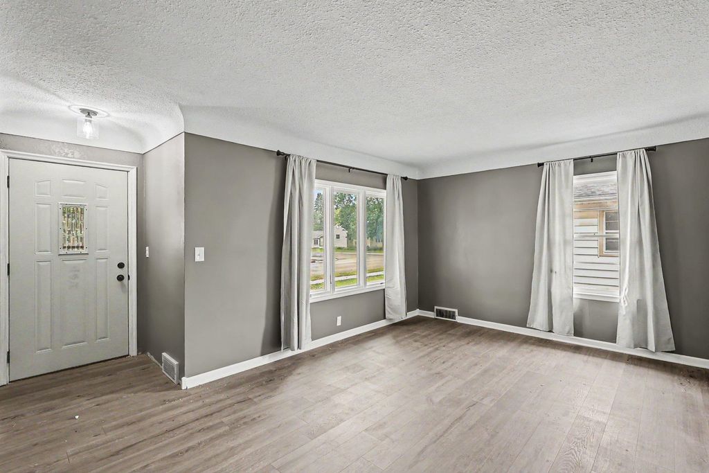 302 Lincoln Avenue N, New Prague, MN 56071 — photo 3
