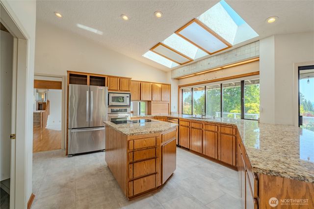 26417 NE 31st Court, Ridgefield, WA 98642