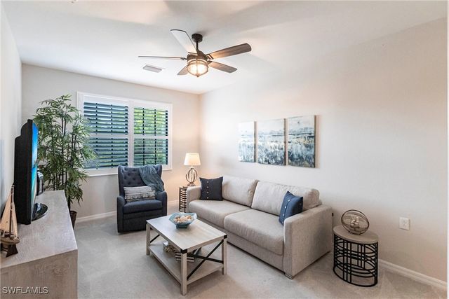 2351 Montserrat LN 202, Naples, FL 34120