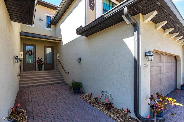 2351 Montserrat LN 202, Naples, FL 34120