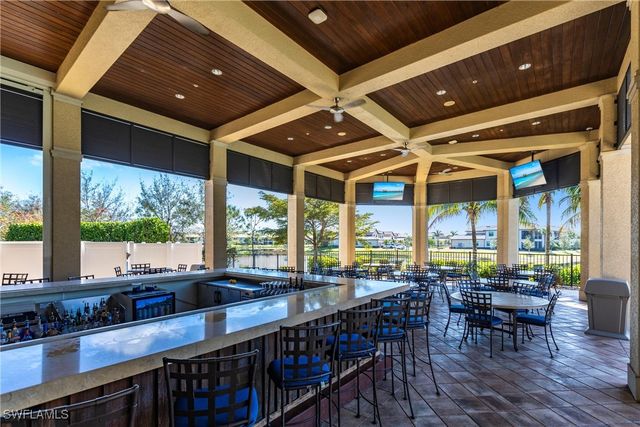 2351 Montserrat LN 202, Naples, FL 34120