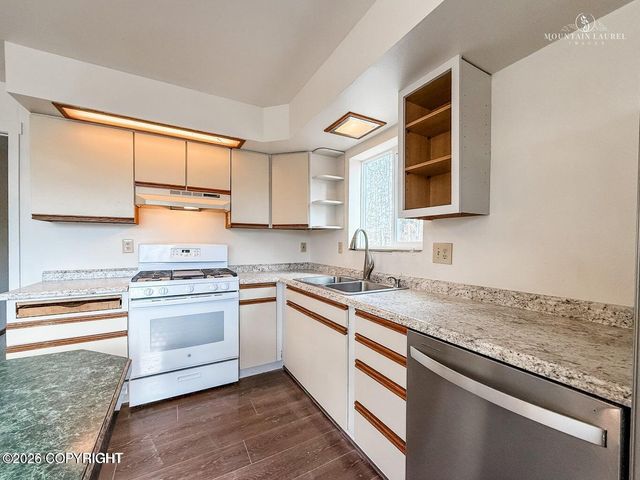 8747 S Twilight Drive, Wasilla, AK 99623