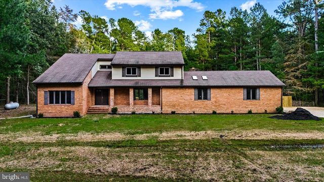 2355 MATHIAS POINT RD, King George, VA 22485