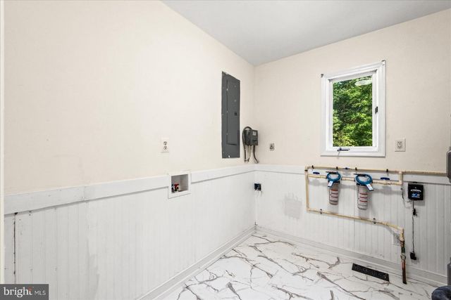 2355 MATHIAS POINT RD, King George, VA 22485