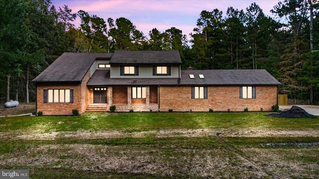 2355 MATHIAS POINT RD, King George, VA 22485