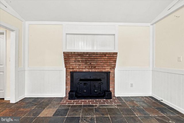 2355 MATHIAS POINT RD, King George, VA 22485