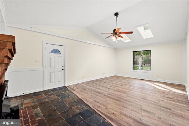 2355 MATHIAS POINT RD, King George, VA 22485