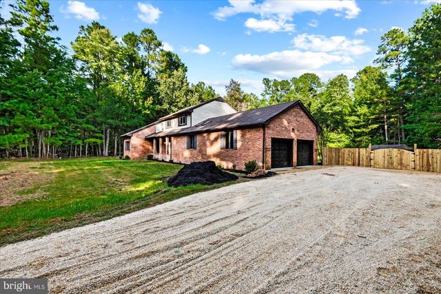 2355 MATHIAS POINT RD, King George, VA 22485