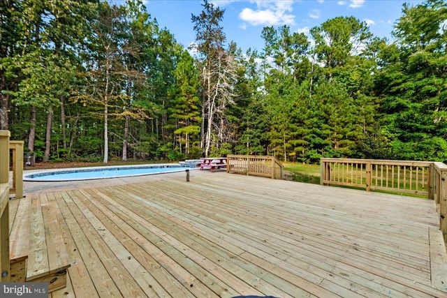 2355 MATHIAS POINT RD, King George, VA 22485