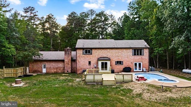 2355 MATHIAS POINT RD, King George, VA 22485