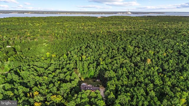 2355 MATHIAS POINT RD, King George, VA 22485