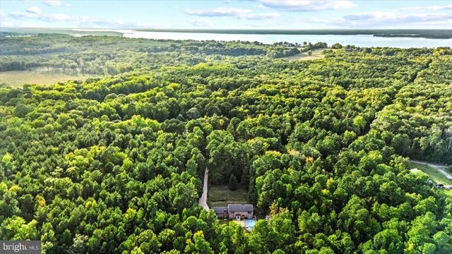 2355 MATHIAS POINT RD, King George, VA 22485