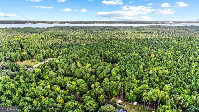 2355 MATHIAS POINT RD, King George, VA 22485