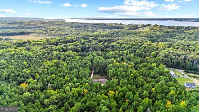 2355 MATHIAS POINT RD, King George, VA 22485