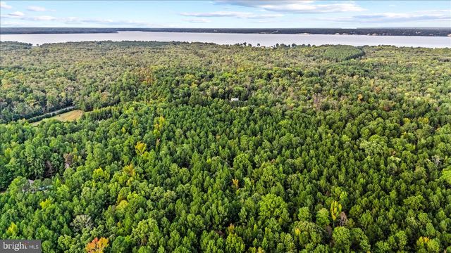 2355 MATHIAS POINT RD, King George, VA 22485