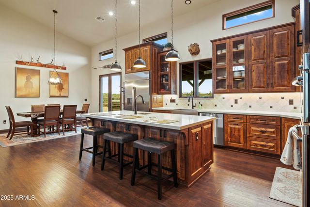 837 W Bralliar Road, Wickenburg, AZ 85390