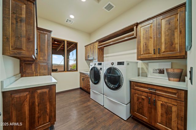 837 W Bralliar Road, Wickenburg, AZ 85390