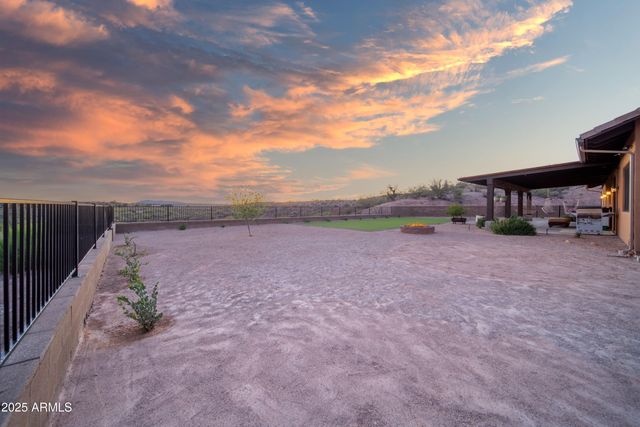 837 W Bralliar Road, Wickenburg, AZ 85390
