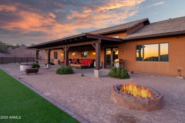 837 W Bralliar Road, Wickenburg, AZ 85390