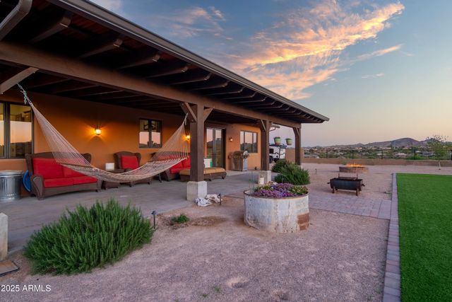 837 W Bralliar Road, Wickenburg, AZ 85390