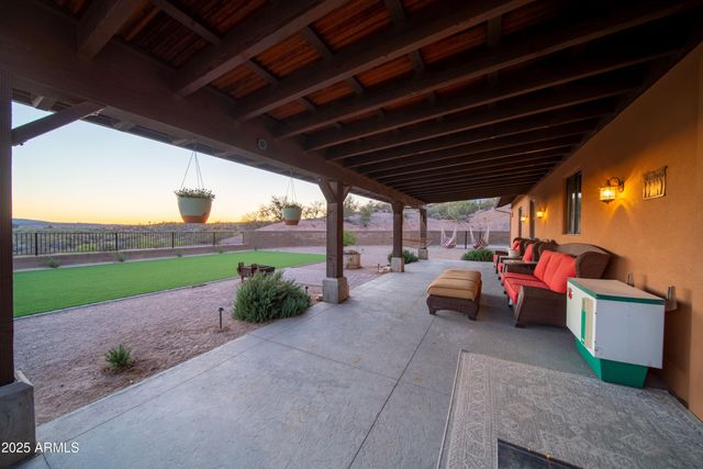 837 W Bralliar Road, Wickenburg, AZ 85390