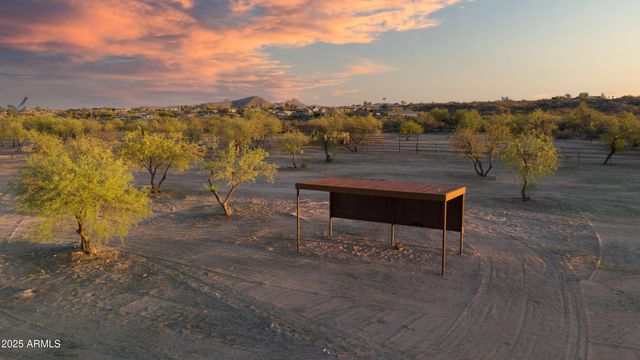 837 W Bralliar Road, Wickenburg, AZ 85390