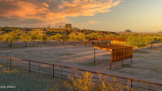 837 W Bralliar Road, Wickenburg, AZ 85390