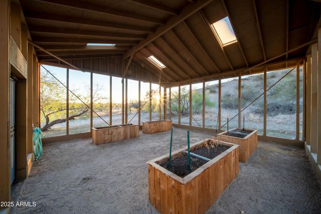 837 W Bralliar Road, Wickenburg, AZ 85390