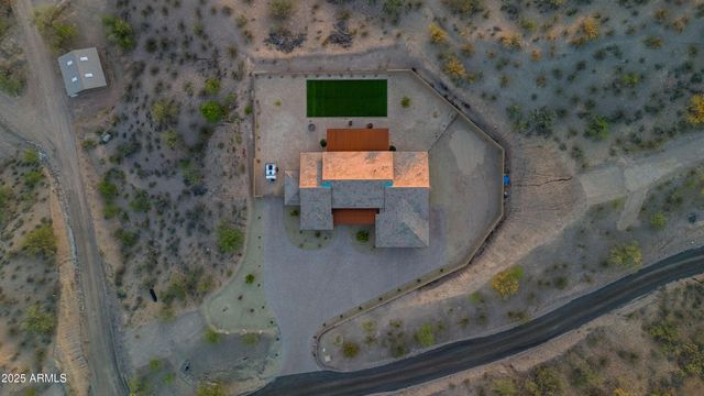 837 W Bralliar Road, Wickenburg, AZ 85390