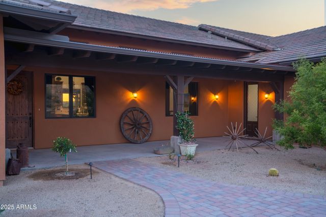 837 W Bralliar Road, Wickenburg, AZ 85390