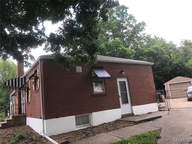 116 Henquin Drive, St Louis, MO 63135