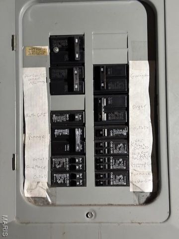 116 Henquin Drive, St Louis, MO 63135