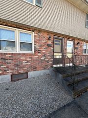 10 Crown Street 10, Bristol, CT 06010