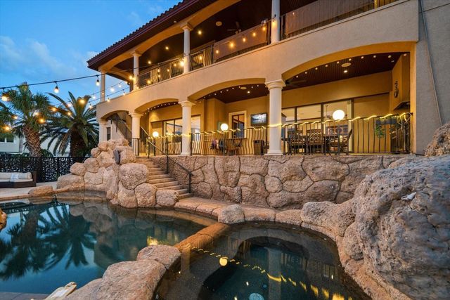 108 BAYSIDE DRIVE, Clearwater Beach, FL 33767