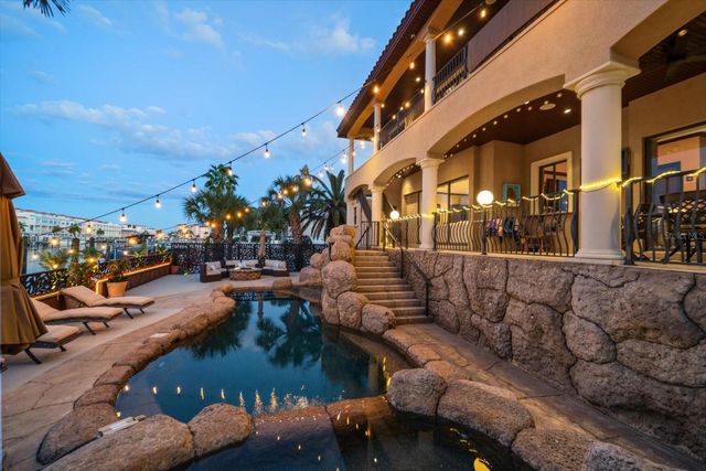 108 BAYSIDE DRIVE, Clearwater Beach, FL 33767