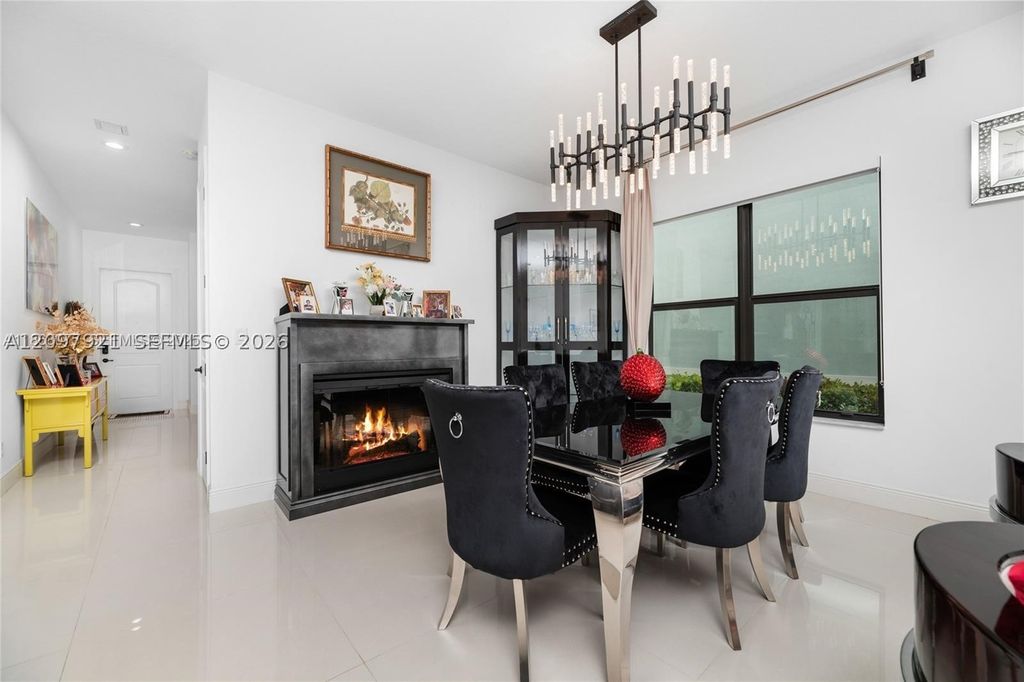 Image 10 of property listing at 8475 NW 39th Ct, Coral Springs, FL 33065