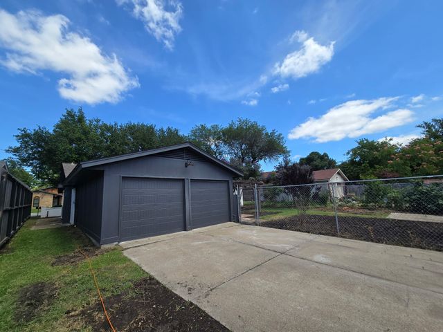 526 Doral Place, Garland, TX 75043