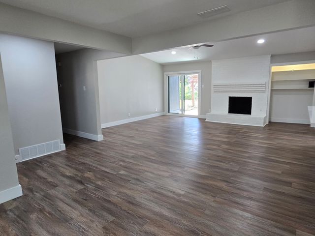 526 Doral Place, Garland, TX 75043