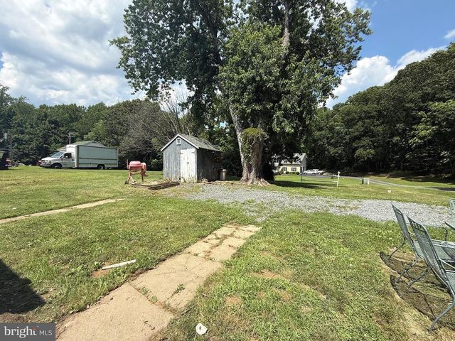 9860 HG TRUEMAN RD, Lusby, MD 20657