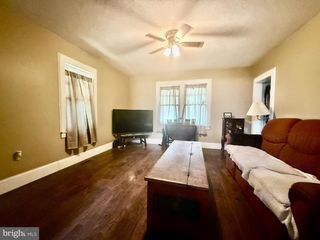 9860 HG TRUEMAN RD, Lusby, MD 20657