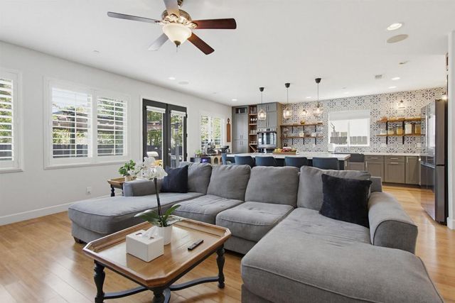 9111 Tropico Dr, La Mesa, CA 91941