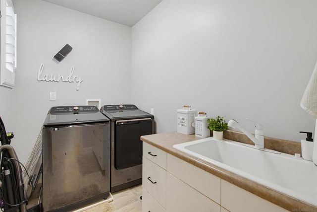 9111 Tropico Dr, La Mesa, CA 91941