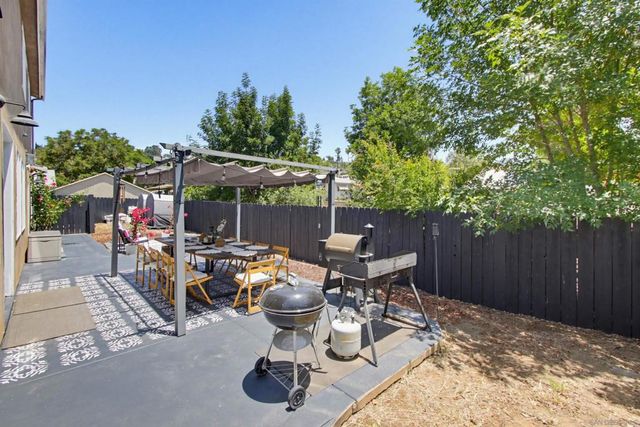 9111 Tropico Dr, La Mesa, CA 91941
