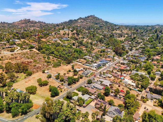 9111 Tropico Dr, La Mesa, CA 91941