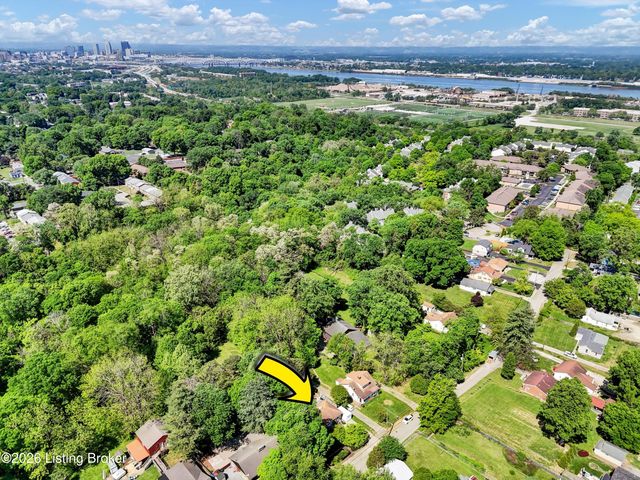 628 N Birchwood Ave, Louisville, KY 40206