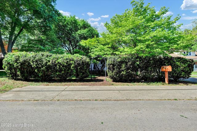 628 N Birchwood Ave, Louisville, KY 40206